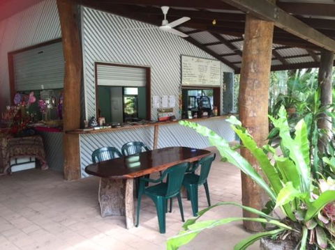 Blooms Cafe - Sunshine Coast Tourism 0