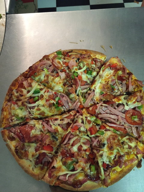 Newell Beach Takeaway And Cafe - Sunshine Coast Tourism 1