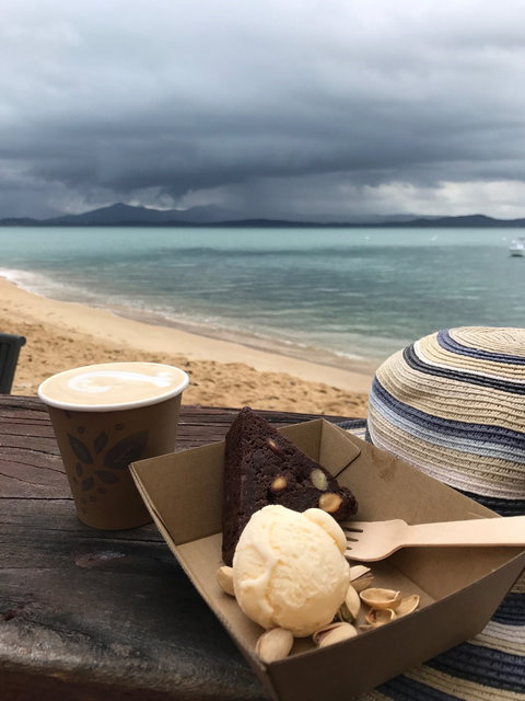 Sunset Bar Dunk Island - Sunshine Coast Tourism 3