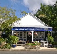 The Blue and White Teapot Cafe - Sunshine Coast Tourism