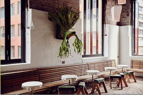 Longsong - Sunshine Coast Tourism 0