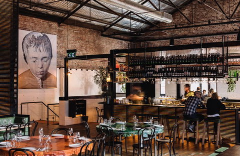 Longsong - Sunshine Coast Tourism 4