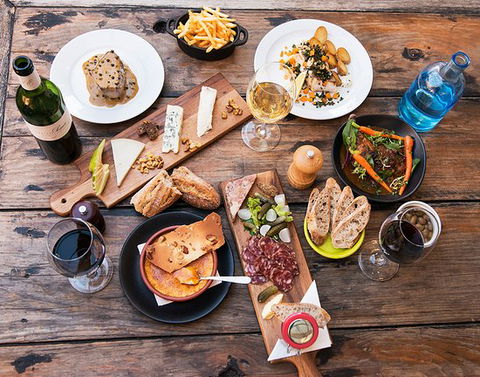Bon Ap' Petit Bistro - Holiday Sunshine Coast 0