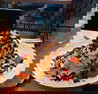 Shanklin Cafe - Holiday Sunshine Coast