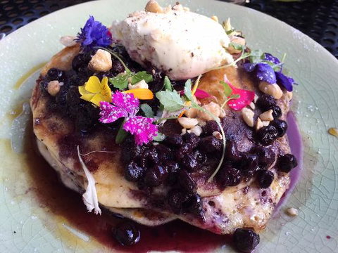 Short Straw - Sunshine Coast Tourism 0