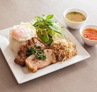 Thanh Nga Nine - Holiday Sunshine Coast
