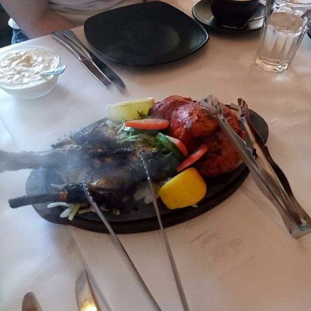 Aachis - Sunshine Coast Tourism 0