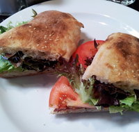 Hot Honey Cafe - Holiday Sunshine Coast