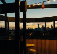 Richmond Club Hotel - Holiday Sunshine Coast