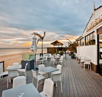 Sandbar Beach Cafe - Holiday Sunshine Coast