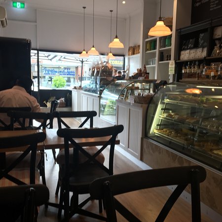 Benjamin's - Sunshine Coast Tourism 0