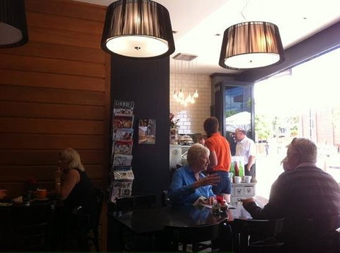 Beside The Point - Sunshine Coast Tourism 0