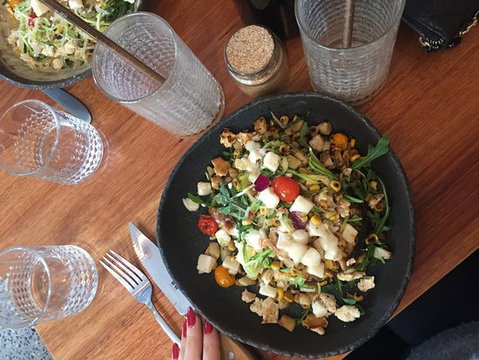 FacePlant Cafe - Sunshine Coast Tourism 0
