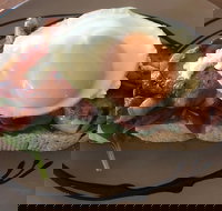 Hello Birdie - Sunshine Coast Tourism