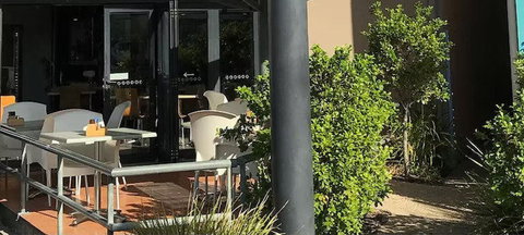 The Coffee House Apartments & Bistro - Sunshine Coast Tourism 1