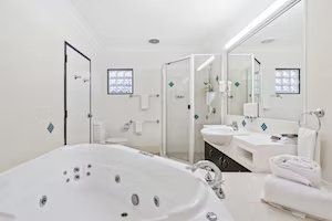 The Coffee House Apartments & Bistro - Sunshine Coast Tourism 7