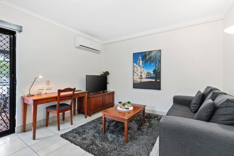 The Coffee House Apartments & Bistro - Sunshine Coast Tourism 10