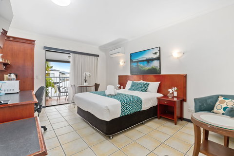 The Coffee House Apartments & Bistro - Sunshine Coast Tourism 16