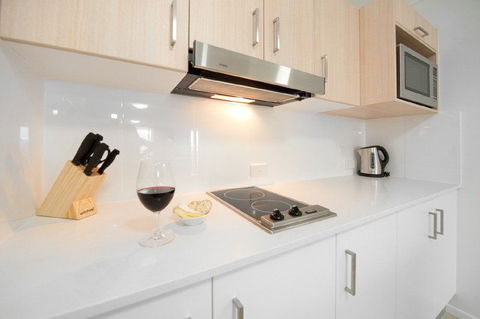 The Edge Apartment Hotel - Holiday Sunshine Coast 12