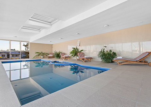 CBD Executive Apartments - Holiday Sunshine Coast 3