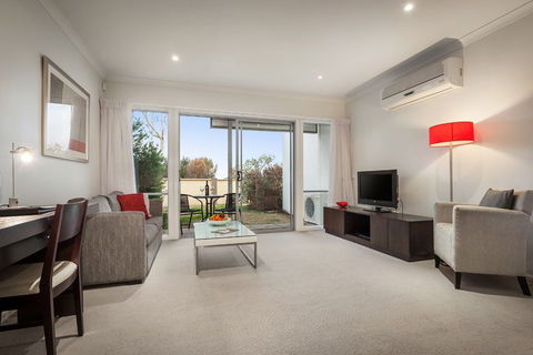 Quest Sanctuary Lakes - Holiday Sunshine Coast 2