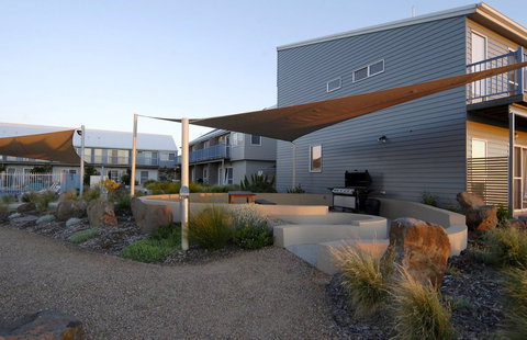 Quest Williamstown North - Sunshine Coast Tourism 0