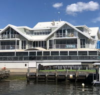 Williamstown Residences - Holiday Sunshine Coast