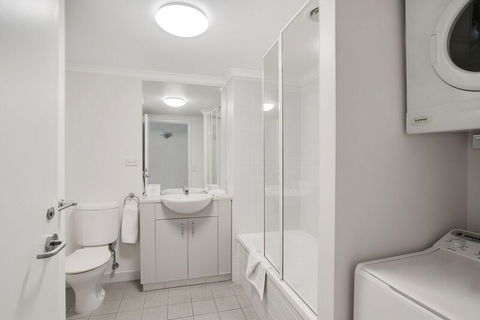 Williamstown Residences - Holiday Sunshine Coast 6