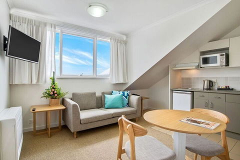 Williamstown Residences - Holiday Sunshine Coast 9