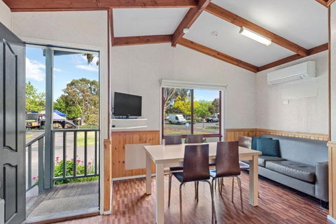 Discovery Parks Melbourne - Sunshine Coast Tourism 3
