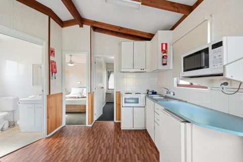 Discovery Parks Melbourne - Sunshine Coast Tourism 5