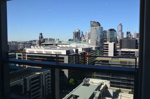 Orange Stay Apartments - Sunshine Coast Tourism 4