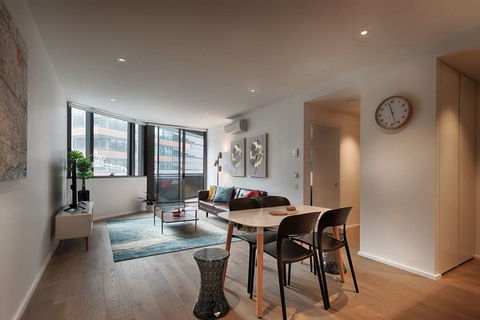 Orange Stay Apartments - Sunshine Coast Tourism 7