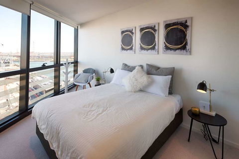 Orange Stay Apartments - Sunshine Coast Tourism 9