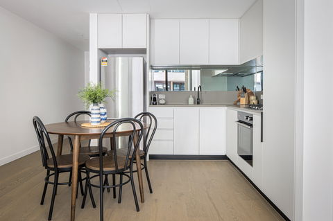 Urban Rest-Home Richmond - Sunshine Coast Tourism 6