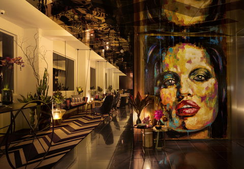 Adelphi Hotel - Sunshine Coast Tourism 2