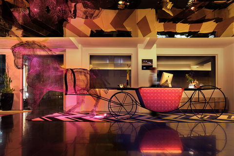 Adelphi Hotel - Sunshine Coast Tourism 3