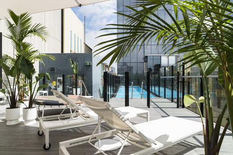 Adelphi Hotel - Sunshine Coast Tourism 8