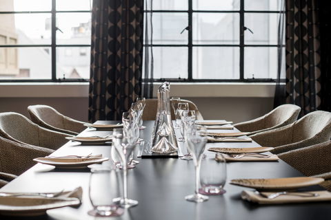 Adelphi Hotel - Sunshine Coast Tourism 11