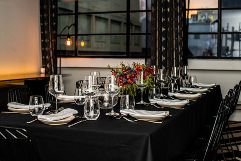 Adelphi Hotel - Sunshine Coast Tourism 12