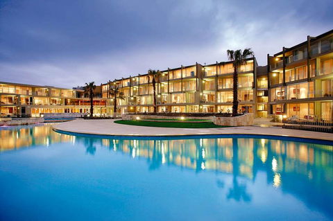 Wyndham Resort Torquay - Sunshine Coast Tourism 8