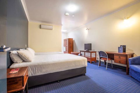 Atherton Hotel - Sunshine Coast Tourism 2