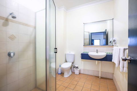 Atherton Hotel - Sunshine Coast Tourism 3