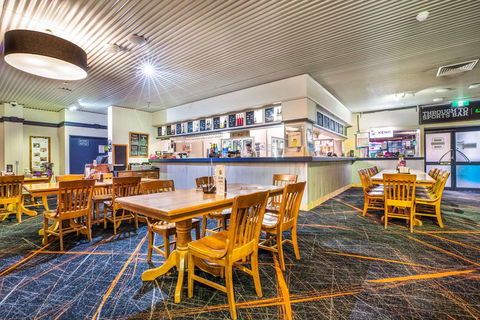 Atherton Hotel - Sunshine Coast Tourism 6