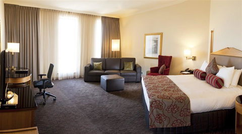Duxton Hotel - Sunshine Coast Tourism 6