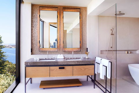 The Ritz-Carlton Perth - Holiday Sunshine Coast 3