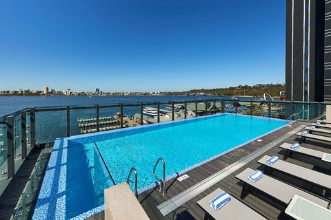 DoubleTree By Hilton Perth Waterfront - Holiday Sunshine Coast 10