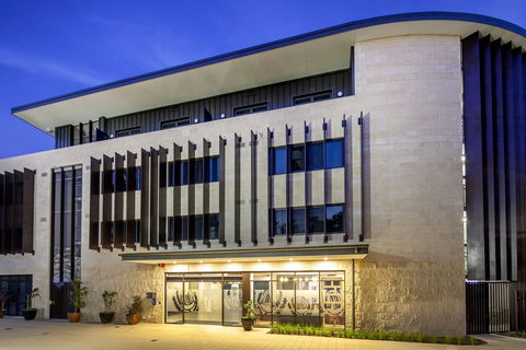 St Catherine's On Park - Sunshine Coast Tourism 0
