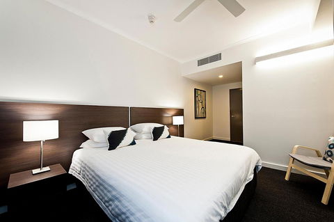 St Catherine's On Park - Sunshine Coast Tourism 8