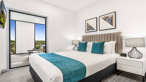 Essence Suites Taringa - Holiday Sunshine Coast 4